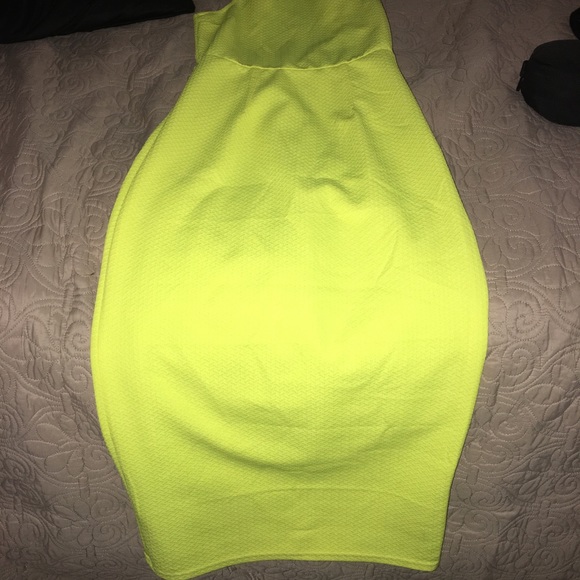 Dress - Picture 3 of 5